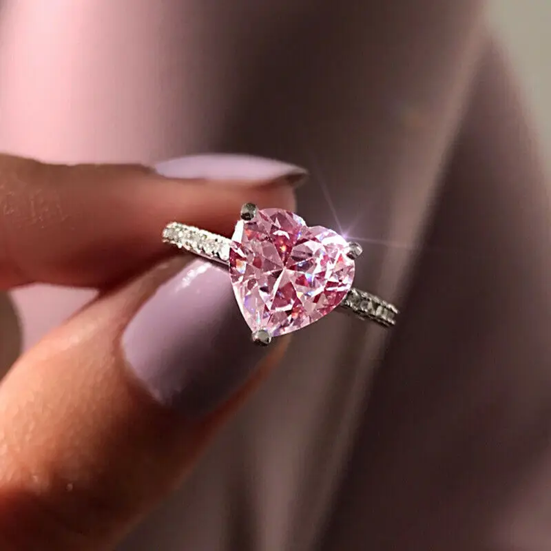 Elegantní prsten s růžovým srdcem